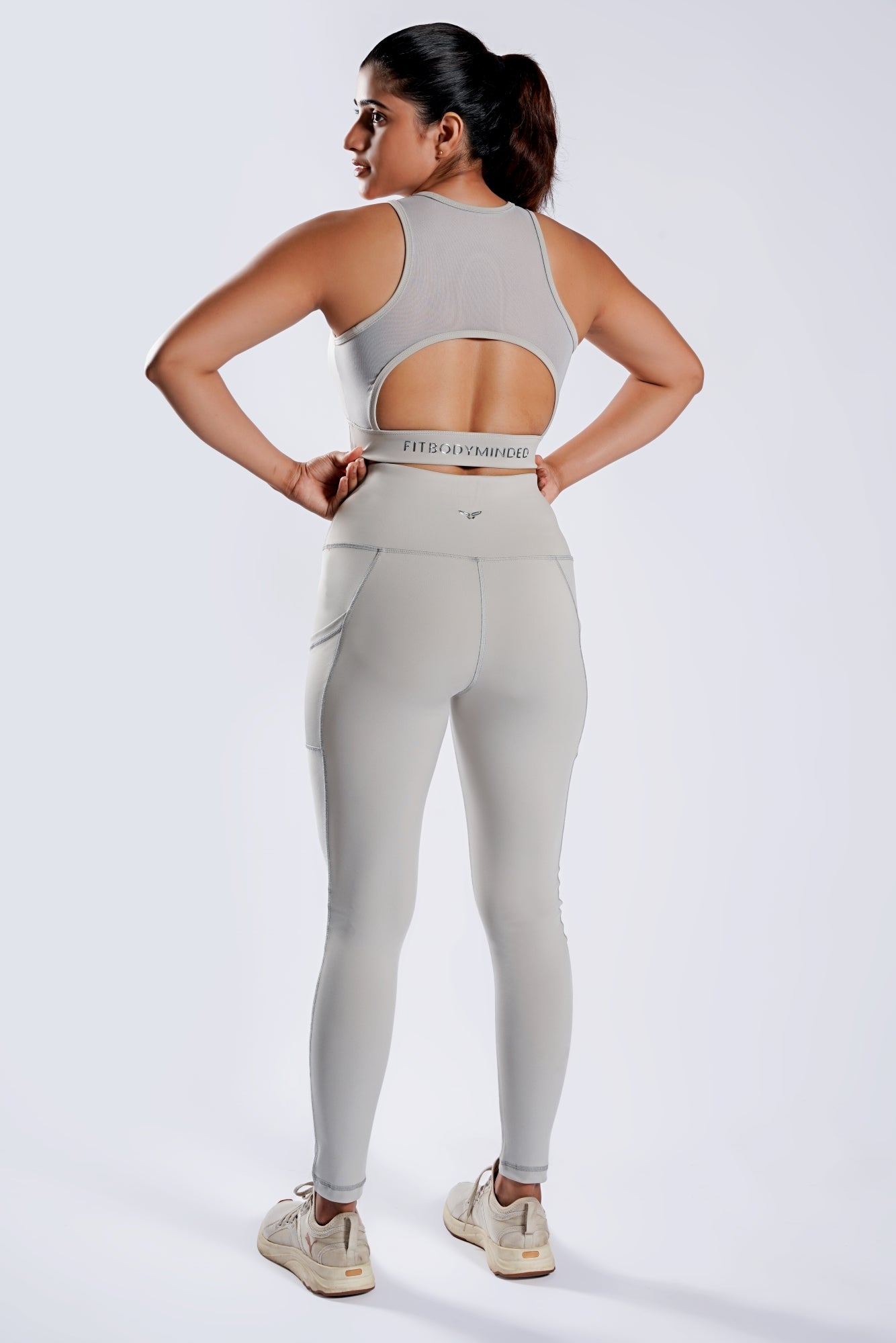 Premium Girl On The Run Mesh Leggings - Grey