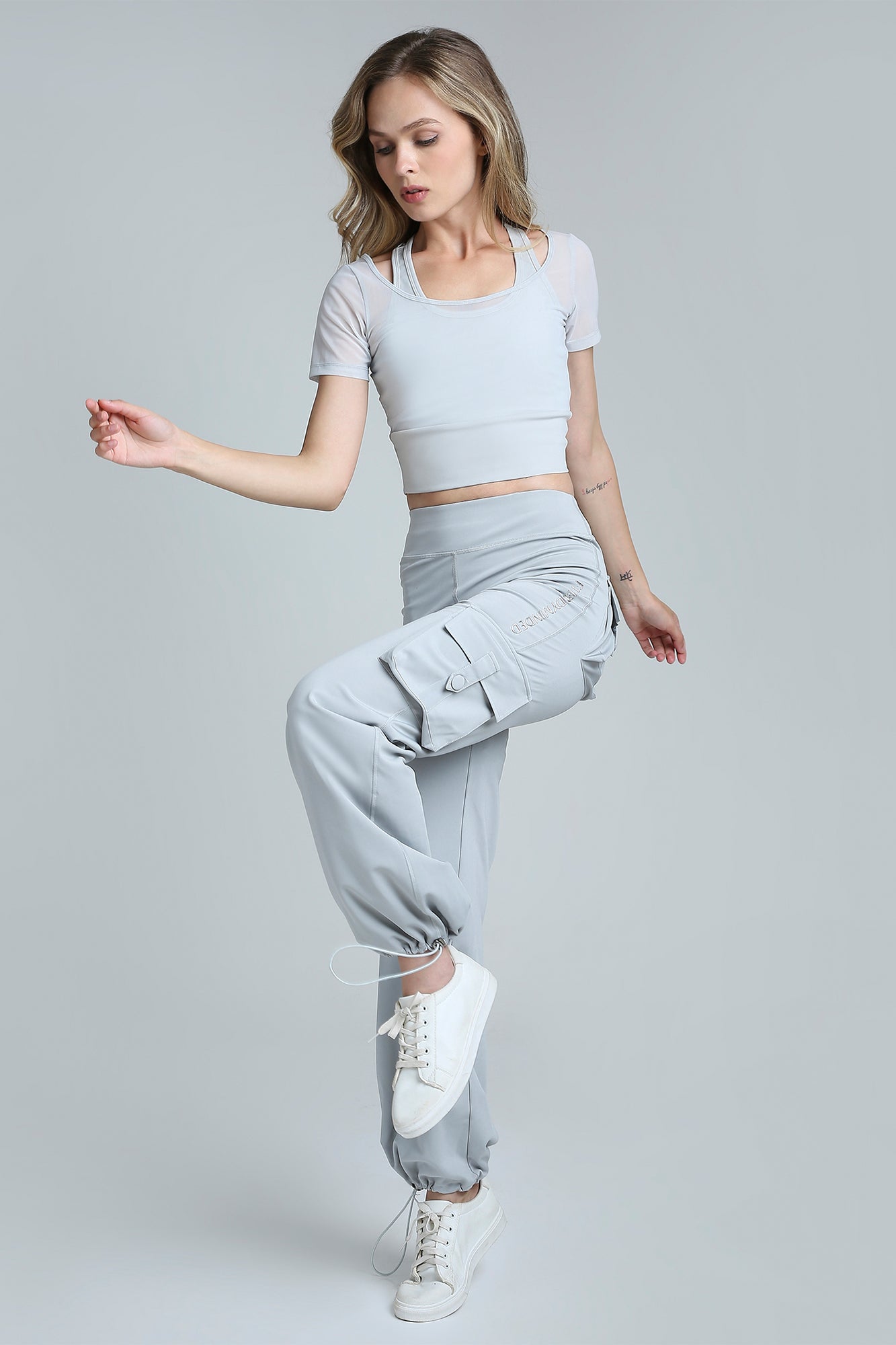 HYBRID MESH T-bra - Grey