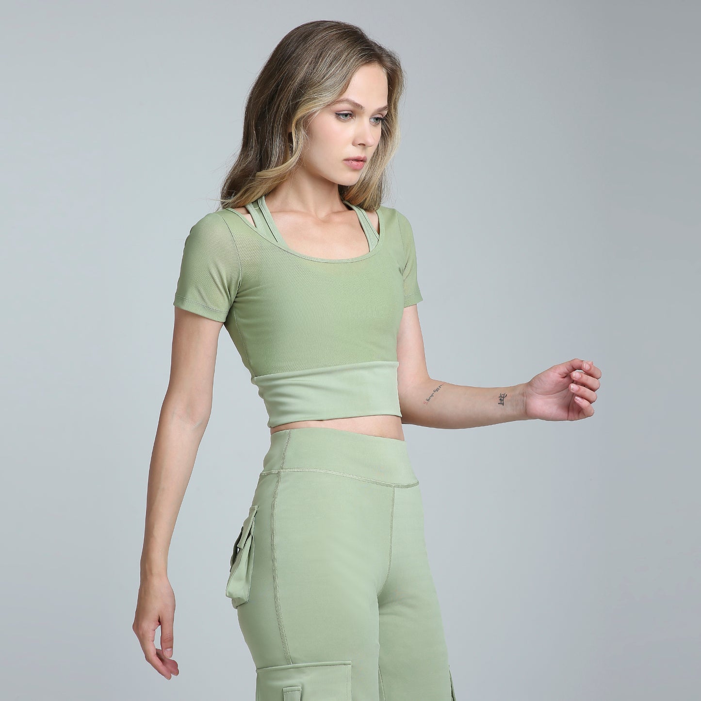 HYBRID MESH SAGE GREEN TEE