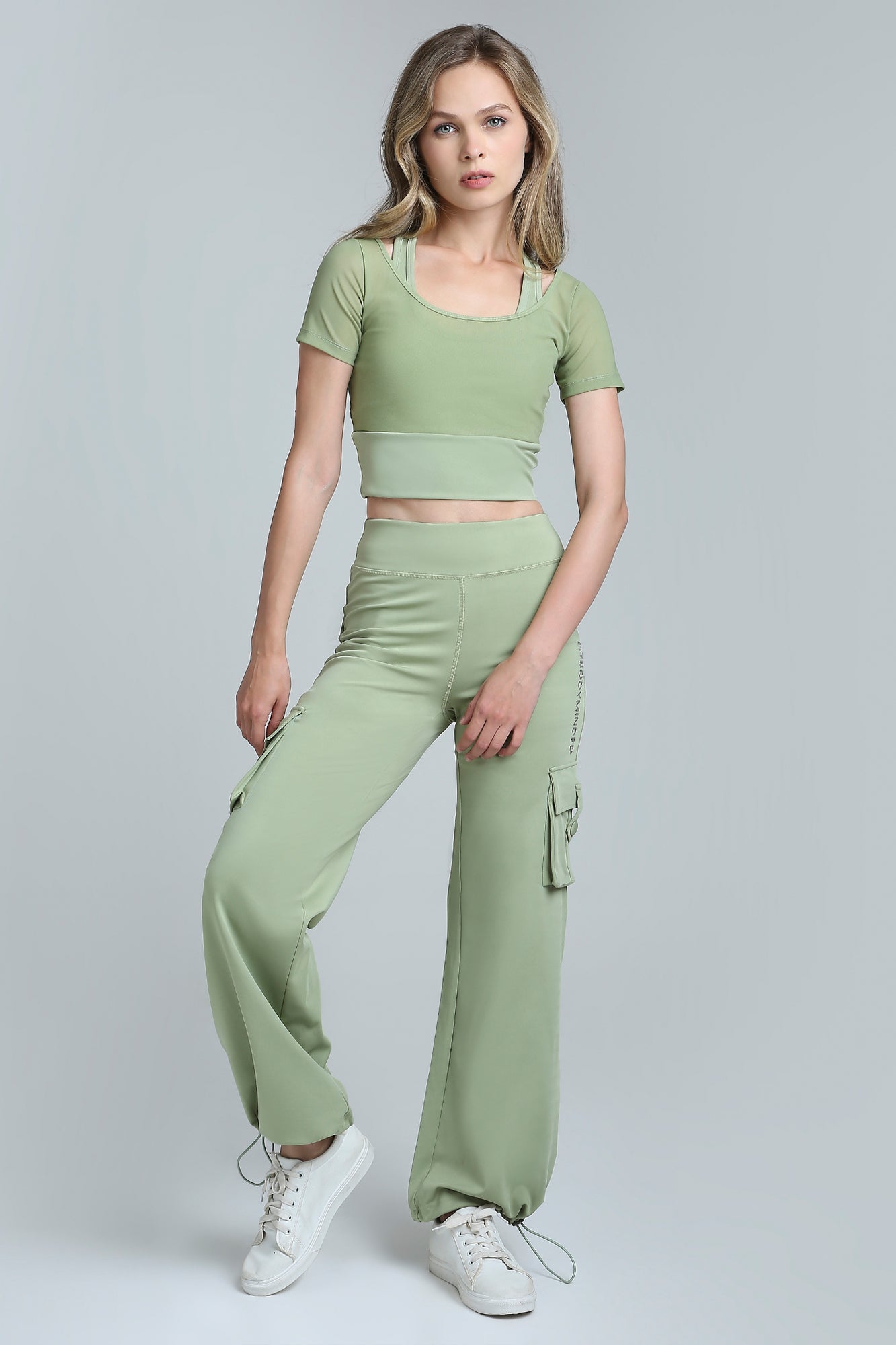 HYBRID MESH T-bra - MATCHA