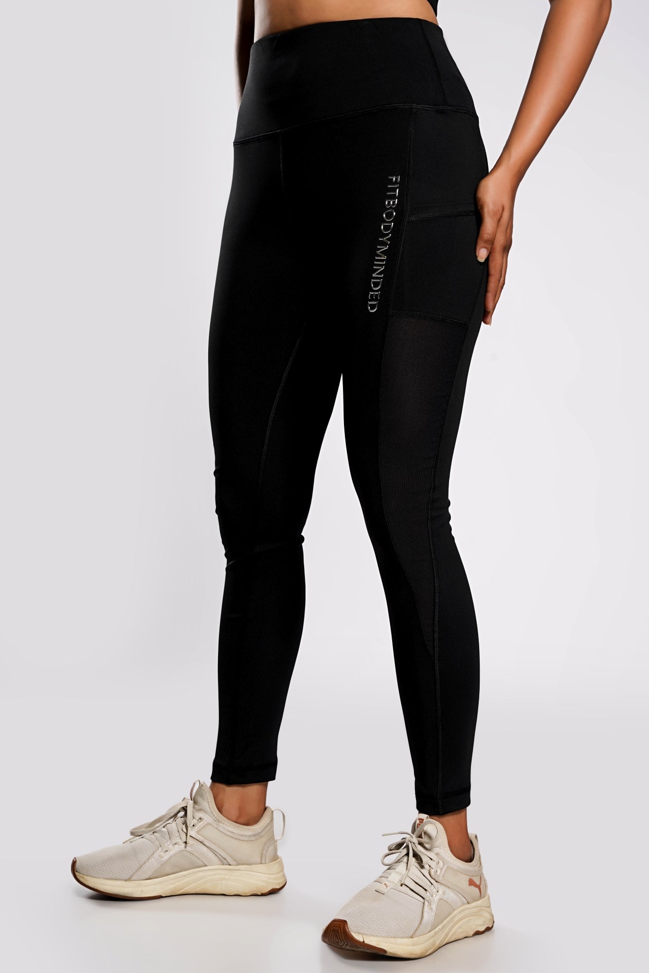 Premium Girl On The Run Mesh Leggings - Black