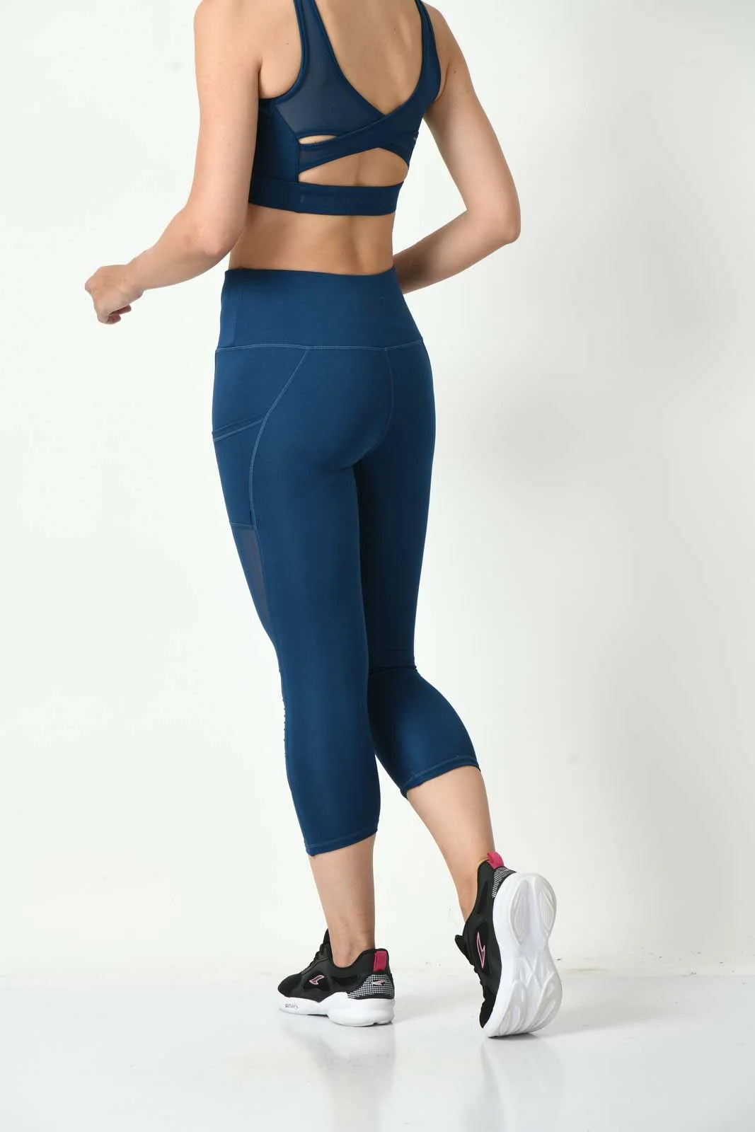 Girl On The Run Mesh Blue Leggings (3)